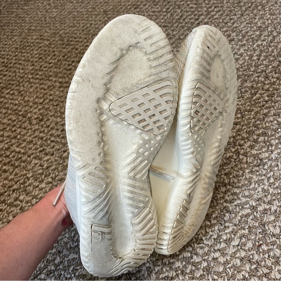 Adidas Tubular Shadow Ash Green Athletic White Shoes - Picture 5 of 10